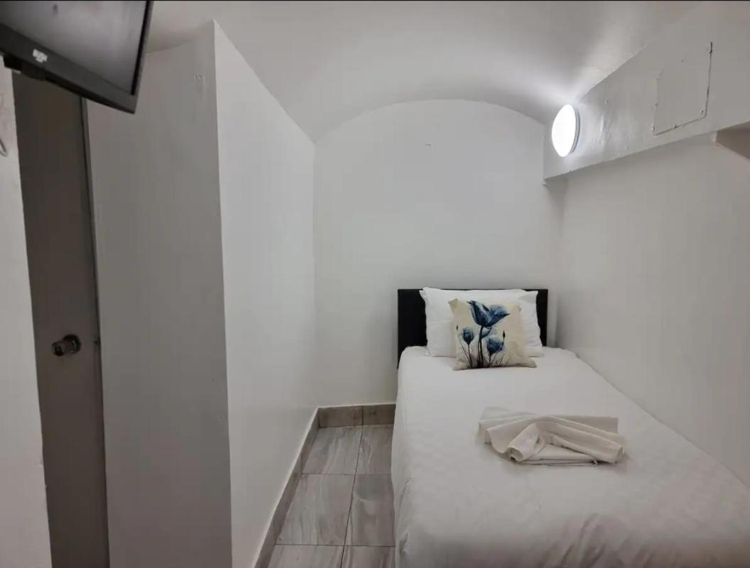 伦敦F24- Basement Single Studio Near Paddington公寓 外观 照片